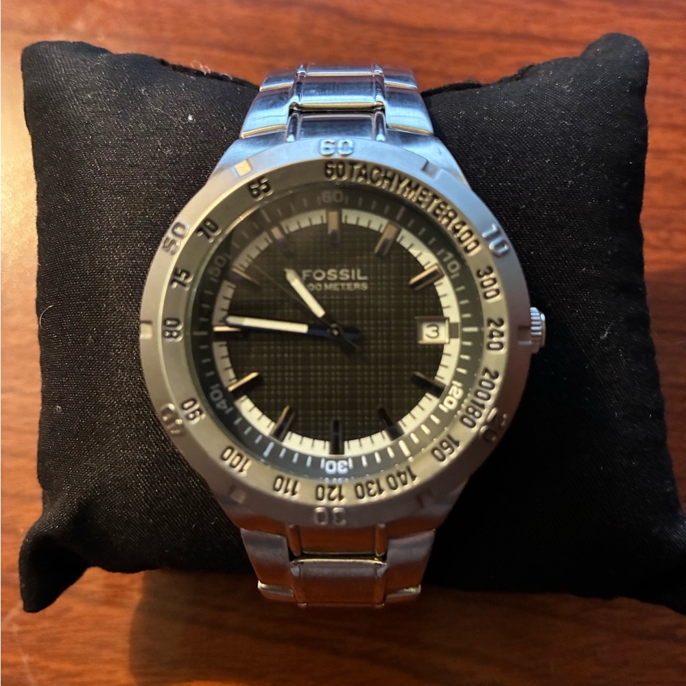Fossil Men’s Stainless Steel Watch | Date Display | Tachymeter Bezel